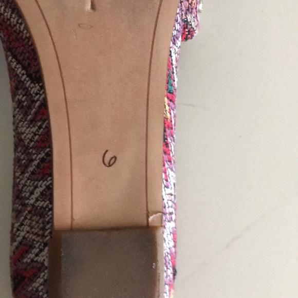 Sam Edelman Liliana red Navajo sandals. - Picture 5 of 5